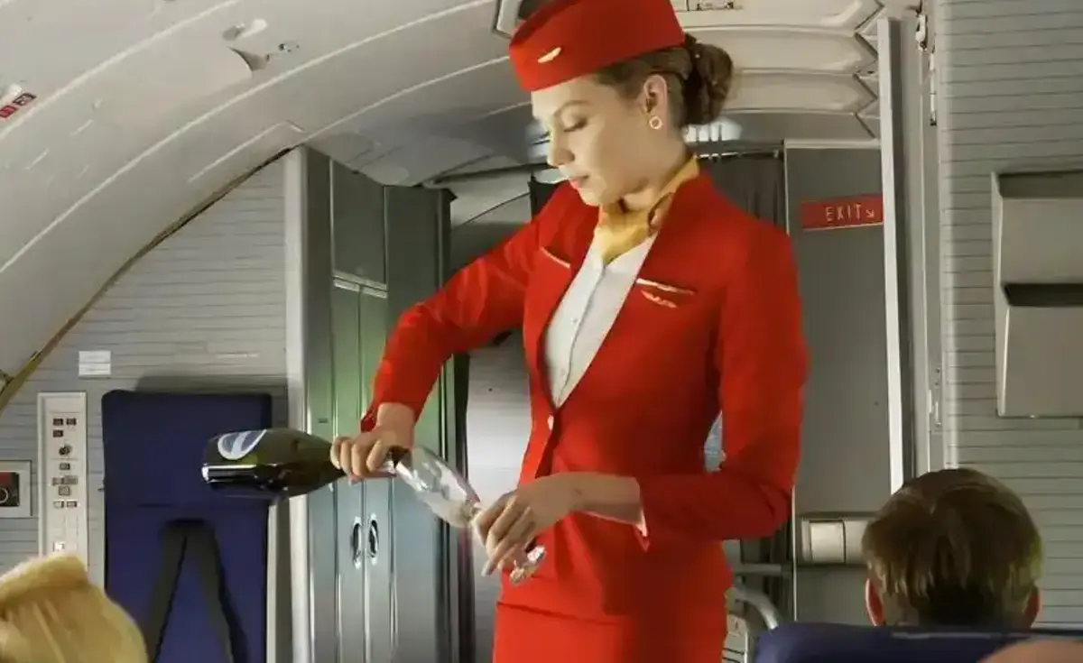 法国空乘4高清免费在线观看完整版全集-无删减版1080P高清画质-French Air Hostess 4法国电影在线观看