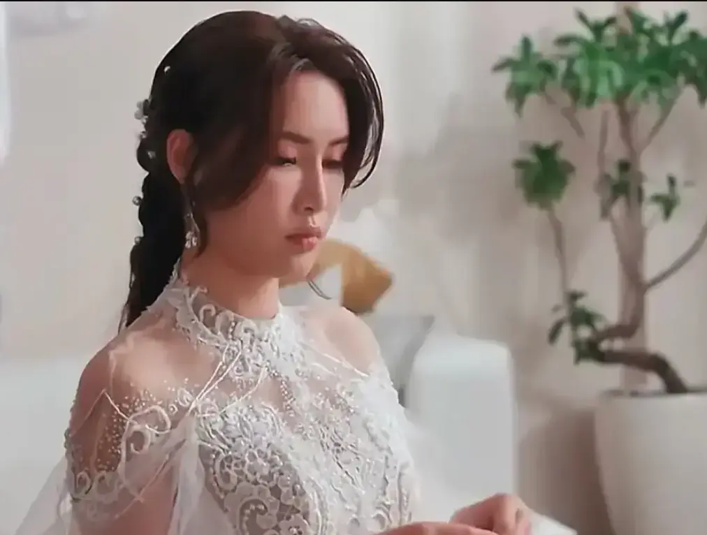 《苏畅-小凤新婚》完整未删减版-艾熙倾情演绎怀旧台味风情-4K高清无删减夸克网盘免费下载-苏畅-小凤新婚完整版在线观看