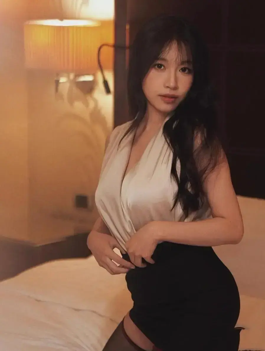 《小凤新婚》全集完整版在线免费放送-苏畅艾熙双人演绎-小凤新婚高清直链秒播放无删减-免登录极速秒存