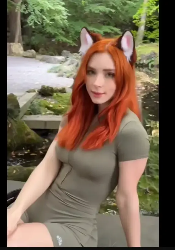 免费在线观看《甜狐SweetieFox》1080P蓝光无删减全系列资源