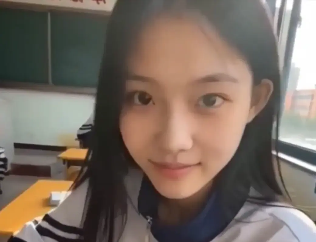 《我的十八岁女友》无删减版在线播放 4K蓝光高甜治愈短剧全集免费看